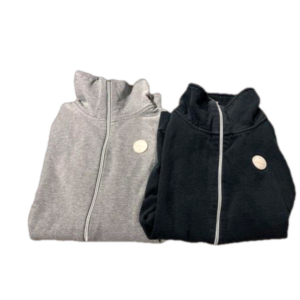 (2 sweaters ) Bench zip up grey and black